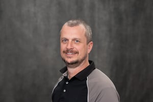 Dan_Zampogna_angled_23_Grey_pp