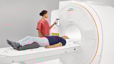 siemens-healthineers_mri_magnetom-altea_magnetom_delemos_1.5t_controll_room_5929_16-9_1800000005845619