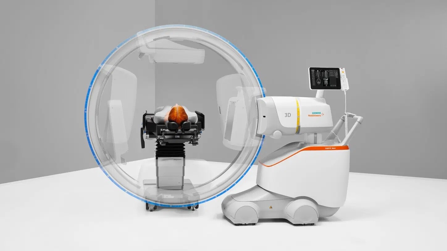 siemens-healthineers_AT_-Mobile-C-arm-machine_CIARTIC-Move_2D-3D-imaging