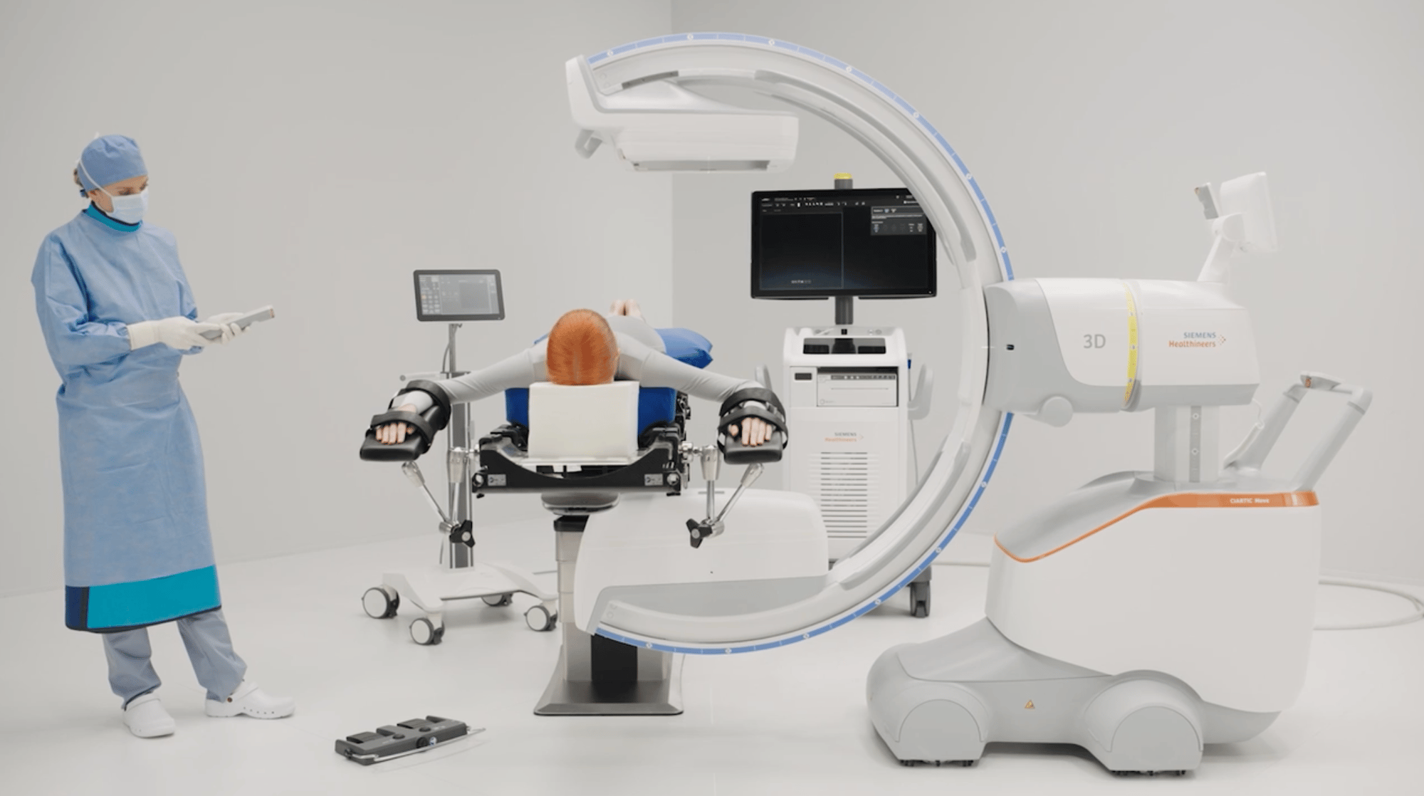 siemens-healthineers_AT_-Mobile-C-arm-machine_CIARTIC-Move_automated-workflows